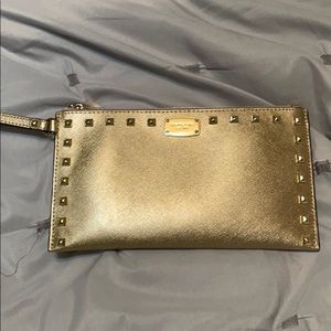 Michael kors wristlet